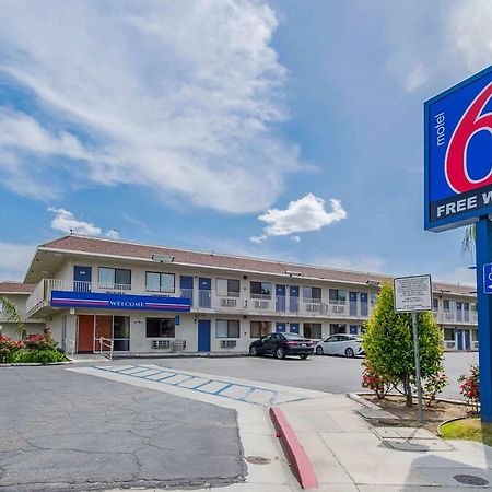 Motel 6-Bakersfield, Ca - Airport المظهر الخارجي الصورة