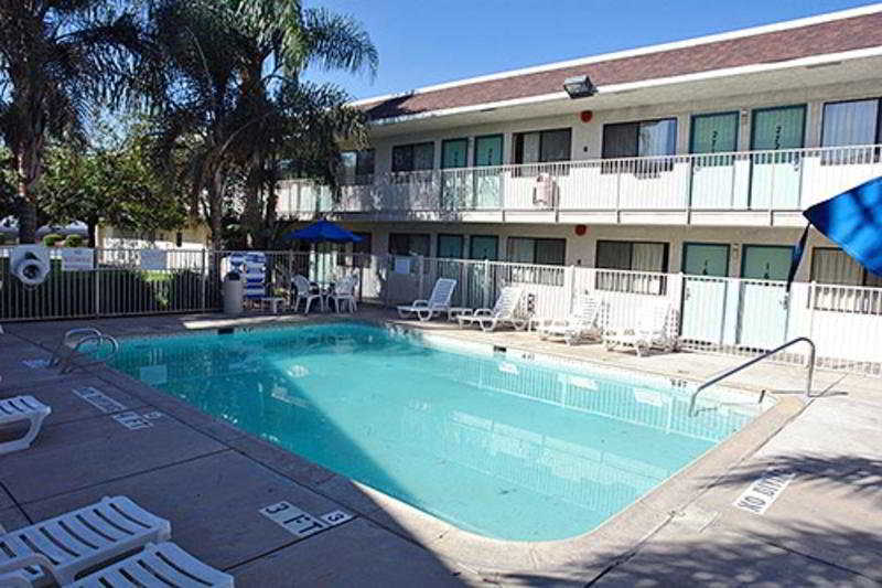 Motel 6-Bakersfield, Ca - Airport المظهر الخارجي الصورة