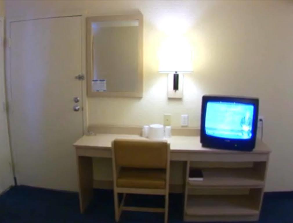 Motel 6-Bakersfield, Ca - Airport المظهر الخارجي الصورة