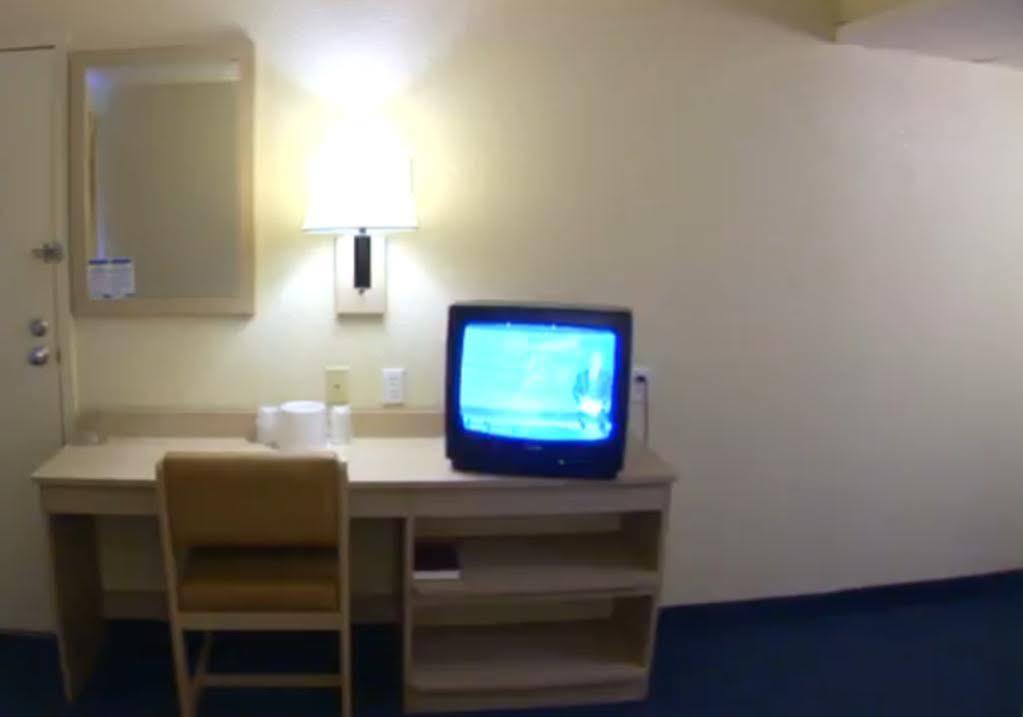 Motel 6-Bakersfield, Ca - Airport المظهر الخارجي الصورة