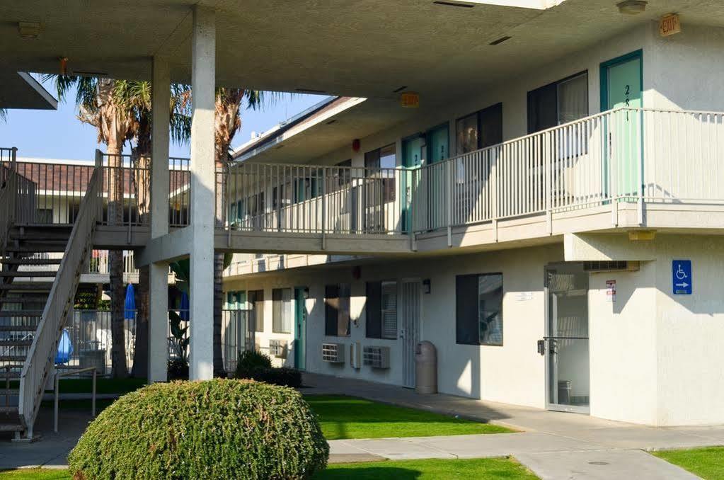Motel 6-Bakersfield, Ca - Airport المظهر الخارجي الصورة