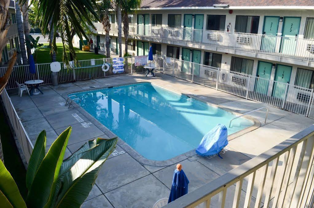 Motel 6-Bakersfield, Ca - Airport المظهر الخارجي الصورة
