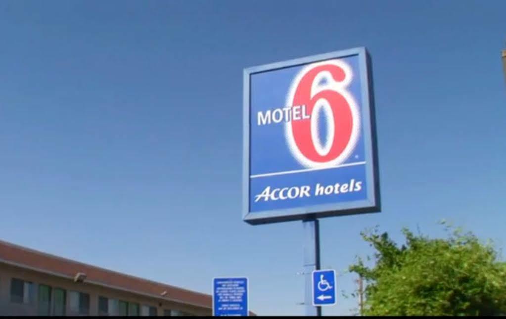 Motel 6-Bakersfield, Ca - Airport المظهر الخارجي الصورة