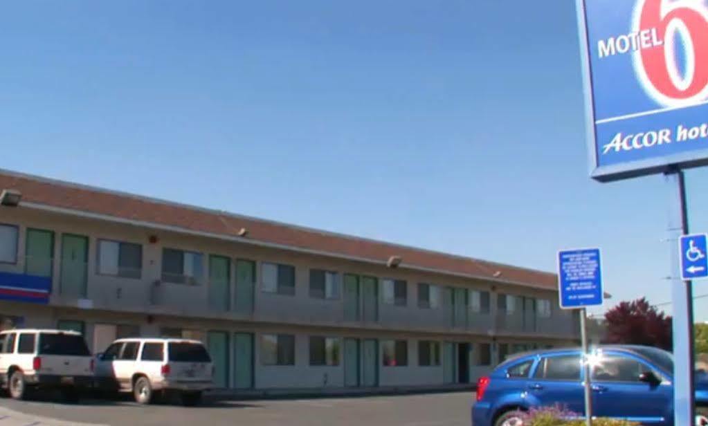 Motel 6-Bakersfield, Ca - Airport المظهر الخارجي الصورة