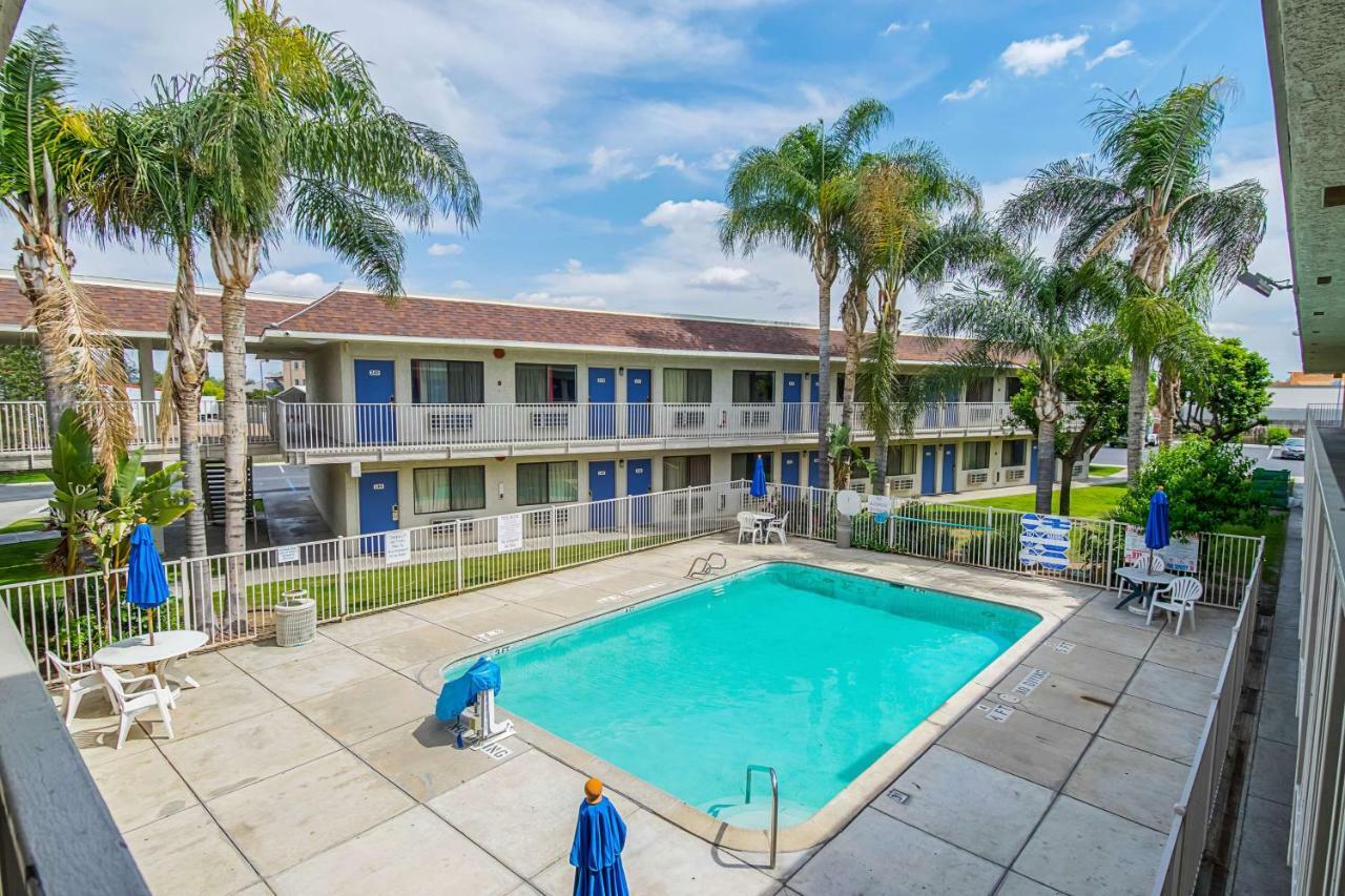 Motel 6-Bakersfield, Ca - Airport المظهر الخارجي الصورة