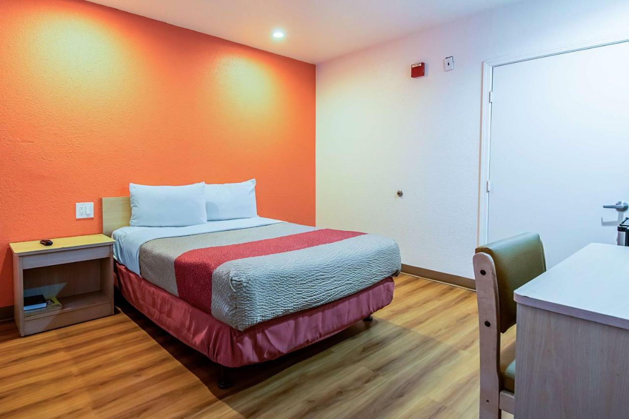 Motel 6-Bakersfield, Ca - Airport المظهر الخارجي الصورة