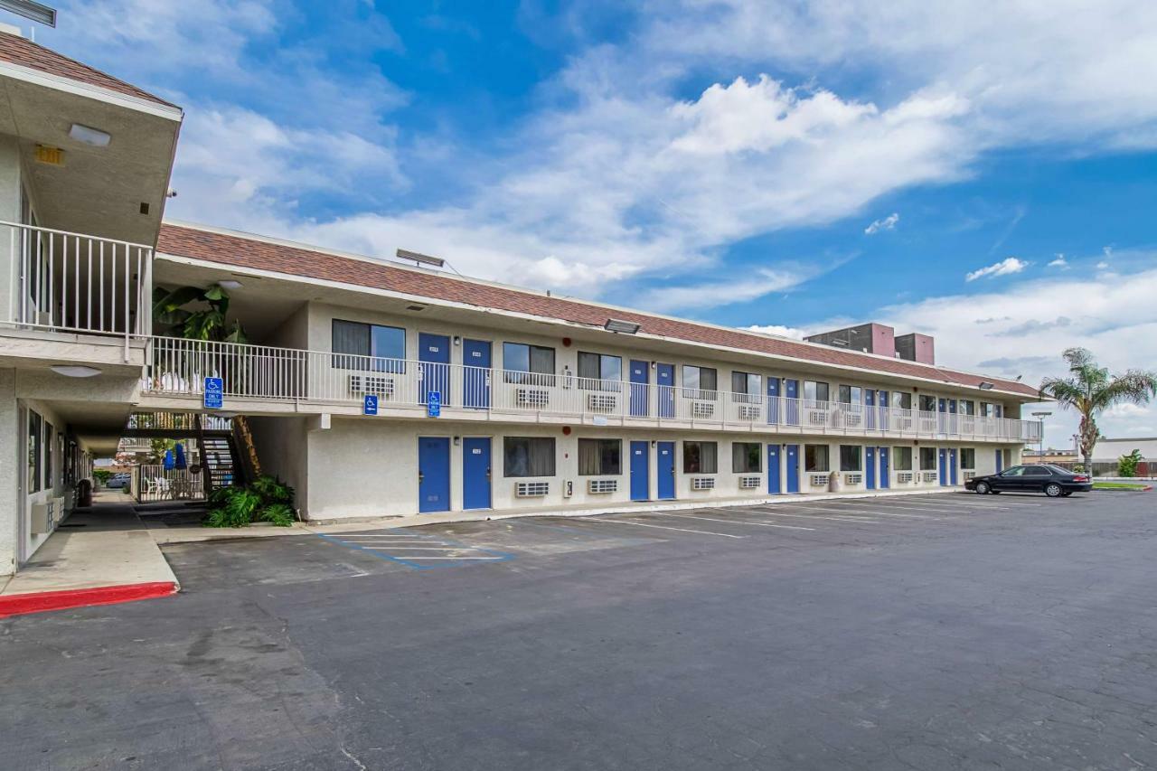 Motel 6-Bakersfield, Ca - Airport المظهر الخارجي الصورة
